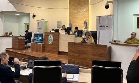 En el marco de la Convención del 25, encargada de la reforma constitucional en Santa Fe, se desarrolló en Rosario una audiencia pública centrada en la autonomía municipal. En el marco de la Convención del 25, encargada de la reforma constitucional en Santa Fe, se desarrolló en Rosario una audiencia pública centrada en la autonomía municipal.
