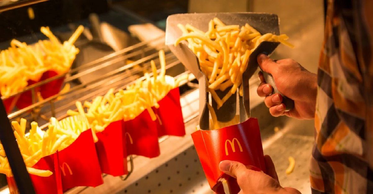 Insólito: un hombre le disparó a un empleado de McDonalds porque le sirvió papas fritas frías