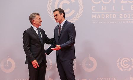 Macri y Sánchez en la Convención Marco de las Naciones Unidas sobre Cambio Climático. Diciembre 2019. Macri y Sánchez en la Convención Marco de las Naciones Unidas sobre Cambio Climático. Diciembre 2019.