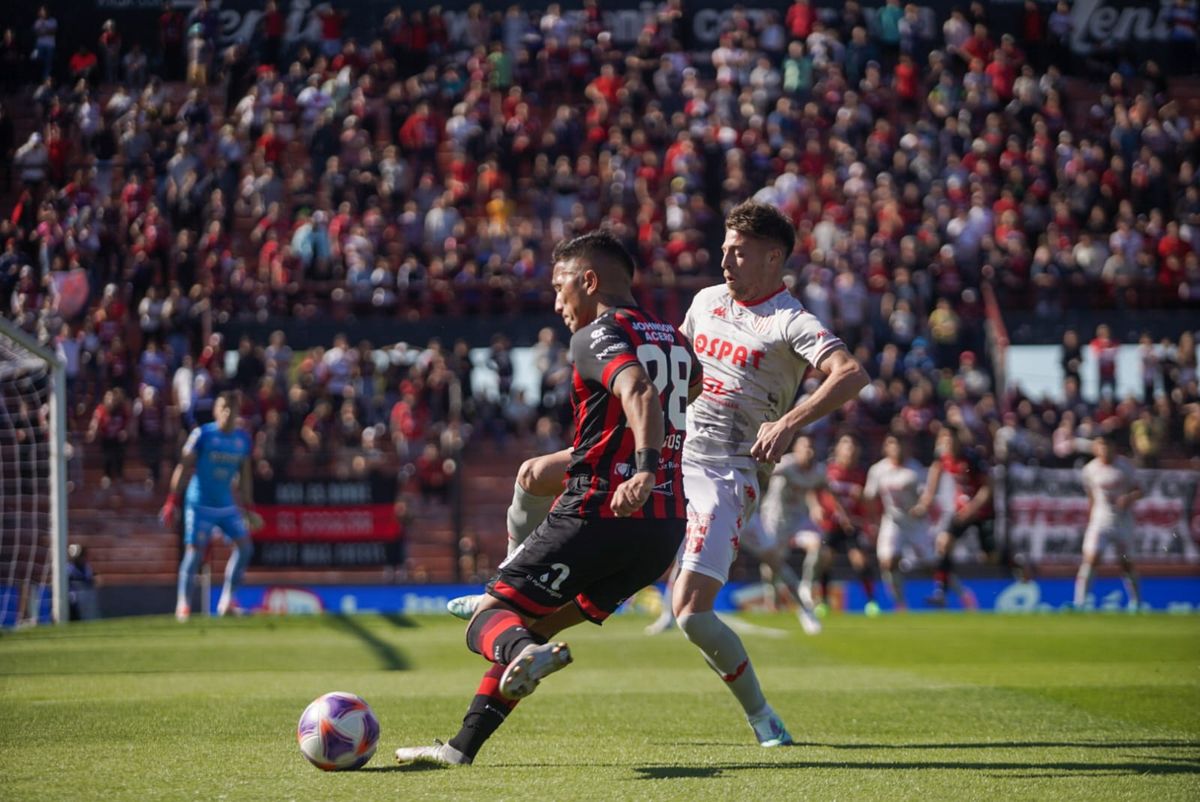 Unión igualó con Patronato y acumula cinco fechas sin victorias ni anotar goles en la Liga Profesional de Fútbol.