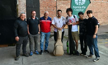 Fiesta de la Unidad en Mercado Progreso: se celebran 20 años de la Mesa del Diálogo Santafesino Fiesta de la Unidad en Mercado Progreso: se celebran 20 años de la Mesa del Diálogo Santafesino