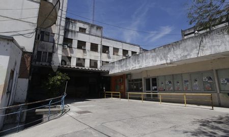 Edificio del viejo Hospital Iturraspe. Edificio del viejo Hospital Iturraspe.