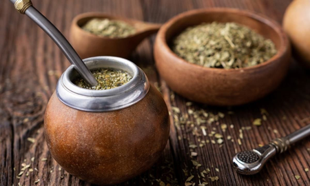 Ni café ni azúcar: el yuyo perfecto para agregarle al mate y potenciar tu energía Ni café ni azúcar: el yuyo perfecto para agregarle al mate y potenciar tu energía