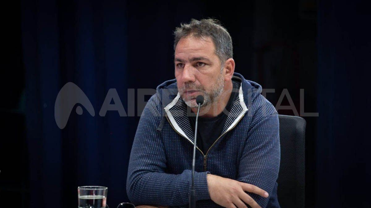 El exsecretario de Gobierno, Gustavo López dijo ser “respetuosos de los tiempos que necesitan las nuevas autoridades para conocer y entender el manejo de la administración pública” pero recalcó que “no podemos dejar que se diga cualquier cosa”.