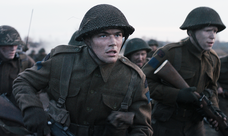 La batalla olvidada cuenta la historia de la crucial batalla del estuario del Escalda en la Segunda Guerra Mundial dónde las vidas de un piloto, un soldado nazi y un reacio recluta se cruzan trágicamente. La batalla olvidada cuenta la historia de la crucial batalla del estuario del Escalda en la Segunda Guerra Mundial dónde las vidas de un piloto, un soldado nazi y un reacio recluta se cruzan trágicamente.