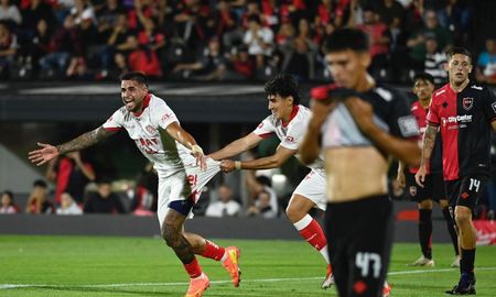 Colazo de cabeza le dio una victoria clave a Unión que tiene aspiraciones serias en el torneo. Newells por su lado, está en su peor momento. Colazo de cabeza le dio una victoria clave a Unión que tiene aspiraciones serias en el torneo. Newells por su lado, está en su peor momento.