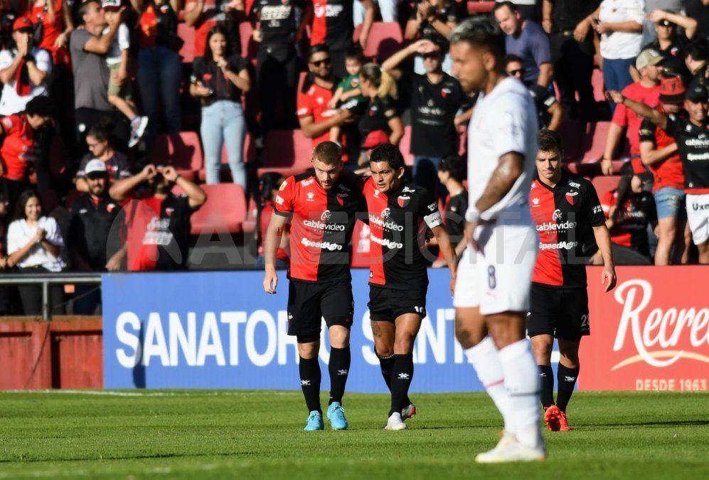 El Club Atlético Colón visita este martes a Huracán por la fecha 11 de la Copa de la Liga.
