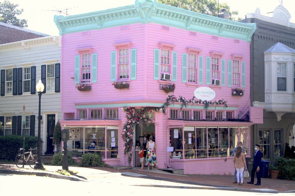 Call Your Mother Deli se encuentra en 3428 O St. NW de Washington.