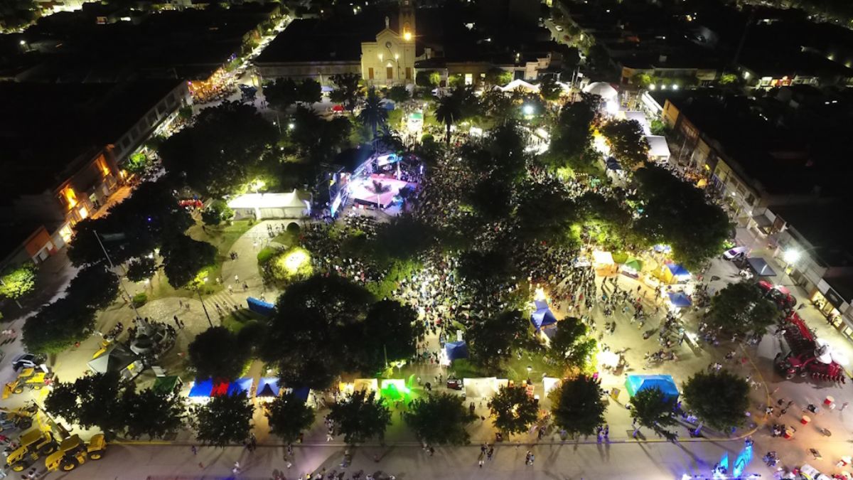 Córdoba está llena de rincones encantadores, pero pocos como Hernando, la Capital Nacional del Maní. Córdoba está llena de rincones encantadores, pero pocos como Hernando, la Capital Nacional del Maní.