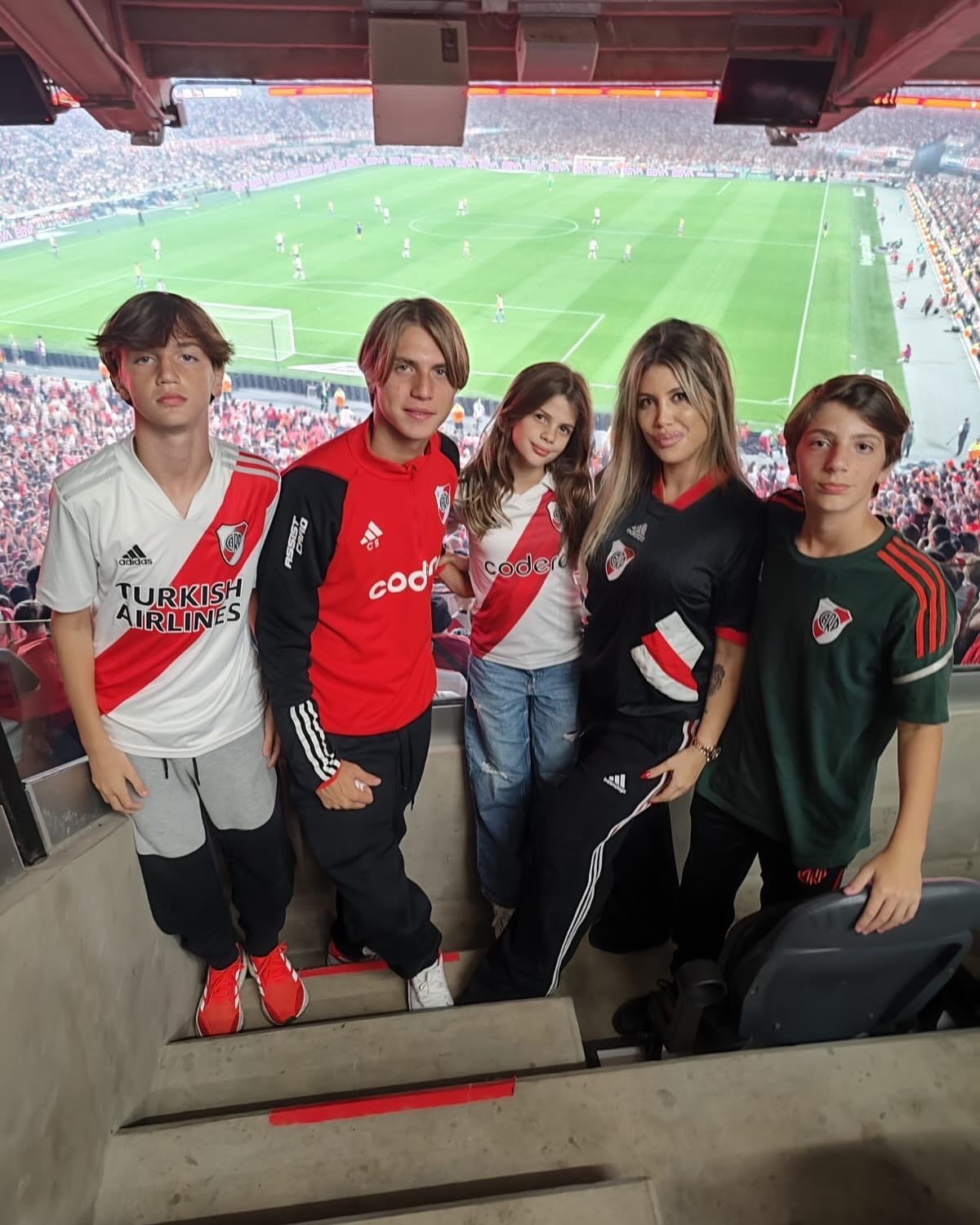 Wanda Nara fue al Monumental y River no pudo ganarle a Rosario Central. En las redes la trataron de Wanda Nara fue al Monumental y River no pudo ganarle a Rosario Central. En las redes la trataron de