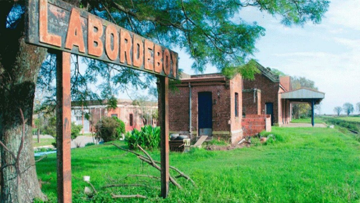 El presidente comunal dijo que el aumento de casos de covid es increíble.