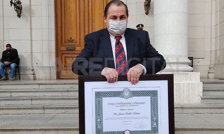El homenaje a Juan Pablo Poletti se realizó en la Cámara de Diputados de la provincia de Santa Fe. El homenaje a Juan Pablo Poletti se realizó en la Cámara de Diputados de la provincia de Santa Fe.