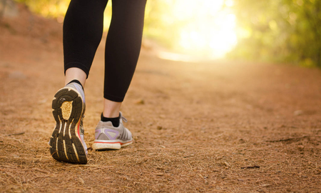 Caminar diariamente tiene muchos beneficios para nuestra salud Caminar diariamente tiene muchos beneficios para nuestra salud