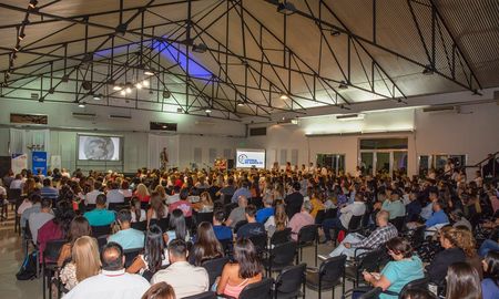 En la conferencia sobre Coaching Ontológico realizada en 2019 hubo masiva presencia de público. En la conferencia sobre Coaching Ontológico realizada en 2019 hubo masiva presencia de público.