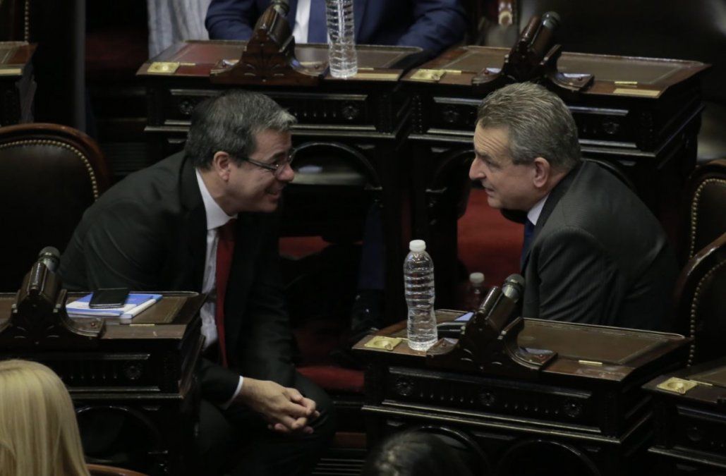Germán Martínez no es un dirigente “cercano” a Rossi: es Agustín Rossi.