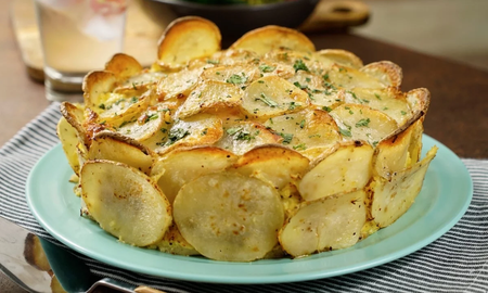 Milhojas de papas en sartén: la receta fácil y rápida para hacer en casa. Milhojas de papas en sartén: la receta fácil y rápida para hacer en casa.