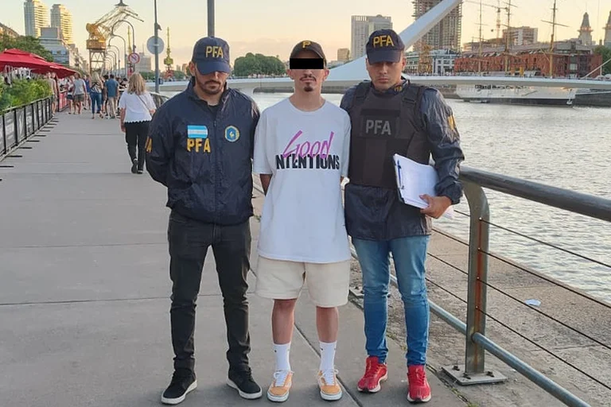 Un bailarín de Tini Stoessel fue detenido por estafa (Foto: División Delitos Tecnológicos de la Superintendencia de Investigaciones Federales de la PFA)