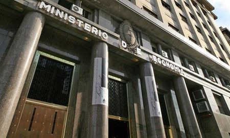 La ley fijó en 8,4 billones de pesos el total de los gastos para todo el 2021. La ley fijó en 8,4 billones de pesos el total de los gastos para todo el 2021.