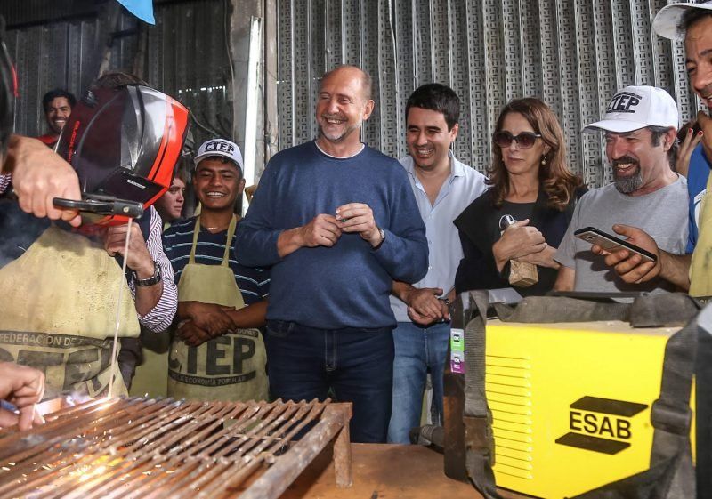 Perotti junto a Bielsa, otra vez: “El estado tiene que volver donde nunca debió haberse ido”