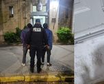 Los hombres detenidos llevaban elementos de un local comercial. Los hombres detenidos llevaban elementos de un local comercial.