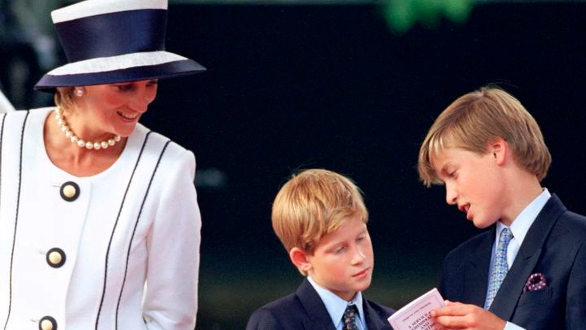 El 31 de agosto de 1997 (día del trágico accidente que le arrebató la vida a Lady&nbsp;Di) ella se comunicó con sus hijos desde París