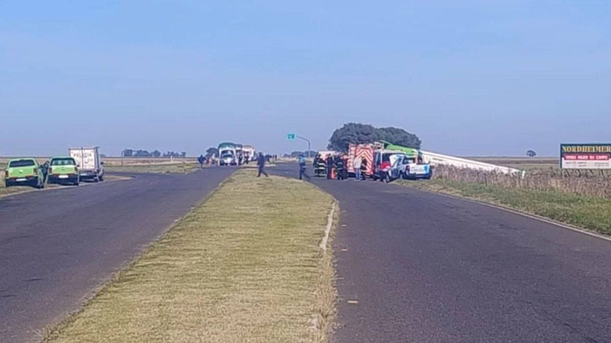 El hecho ocurrió cuando un ómnibus Marcopolo, patente AD588LI, de la empresa Vía Tac, que transportaba 33 pasajeros en el trayecto Bahía Blanca–La Plata. El hecho ocurrió cuando un ómnibus Marcopolo, patente AD588LI, de la empresa Vía Tac, que transportaba 33 pasajeros en el trayecto Bahía Blanca–La Plata.