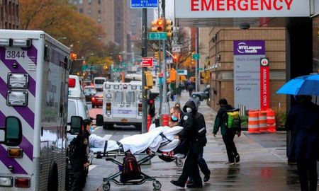 Estados Unidos superó los 12 millones de casos de coronavirus y suma ya más de 255.000 muertes. Estados Unidos superó los 12 millones de casos de coronavirus y suma ya más de 255.000 muertes.