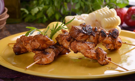 Anticuchos de pollo: la receta sencilla para agregar a tus picadas Anticuchos de pollo: la receta sencilla para agregar a tus picadas