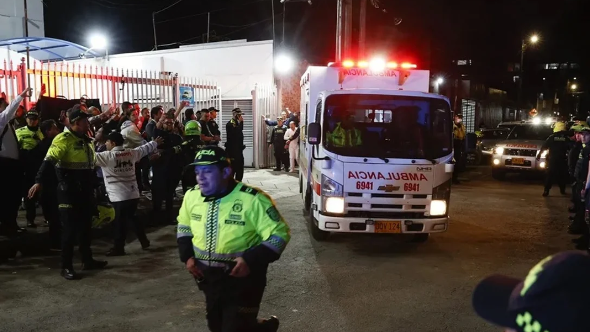 El senador colombiano Miguel Uribe continúa en estado crítico tras ser baleado El senador colombiano Miguel Uribe continúa en estado crítico tras ser baleado