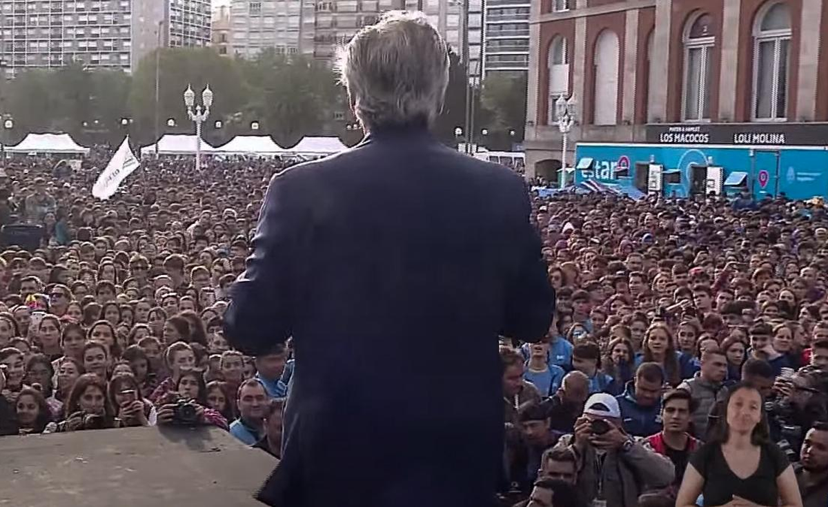 Alberto Fernández abrió finales de los Juegos Evita y dijo que deporte es una maravillosa escuela.