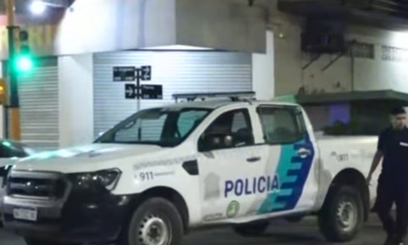 Fue luego de que ladrones robaran una camioneta; hay dos sospechosos detenidos. Fue luego de que ladrones robaran una camioneta; hay dos sospechosos detenidos.