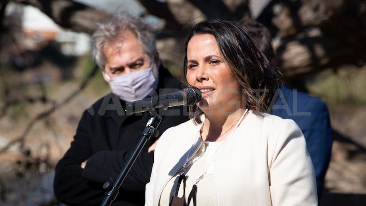 La precandidata a concejala de la lista Hacemos Santa Fe por el Frente de Todos