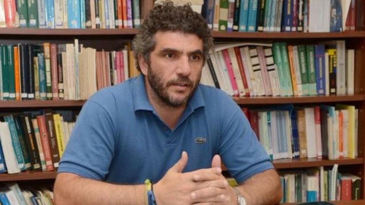 Mauricio Caussi desmintió categóricamente los mensajes contra Miguel Lifschitz que publicaron a su nombre luego de hackear su cuenta de Facebook.&nbsp;