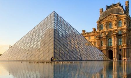 El año pasado, el Louvre recibió 9,6 millones de visitantes.