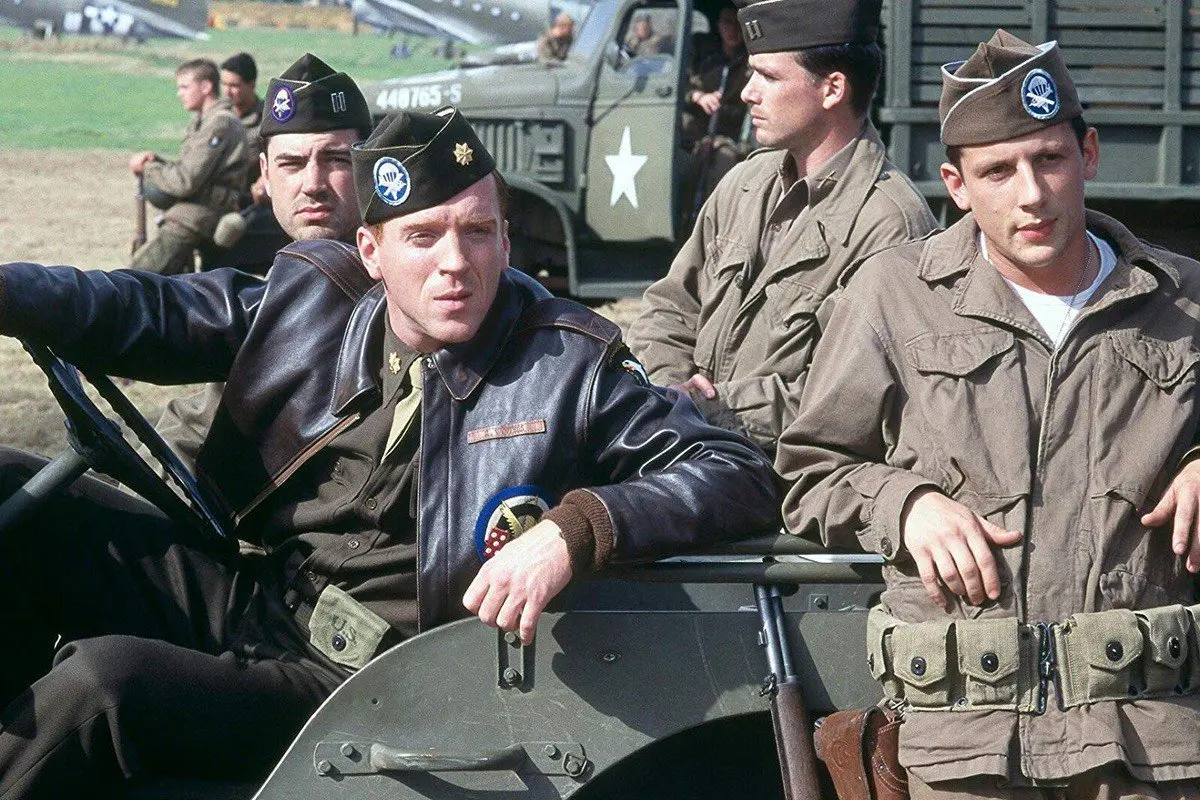 La serie de Apple TV+ sobre la Segunda Guerra Mundial producida por Steven Spielberg ya tiene fecha de estreno