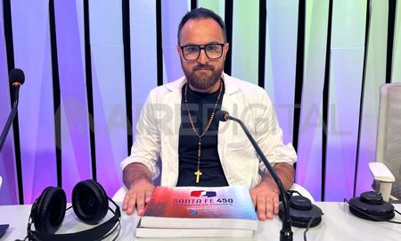 Pedro el Profe Medei visitó este jueves los estudios de AIRE. Pedro el Profe Medei visitó este jueves los estudios de AIRE.
