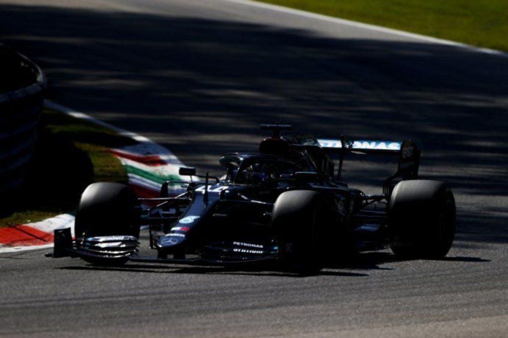 Pole N&deg;94 para Lewis Hamilton