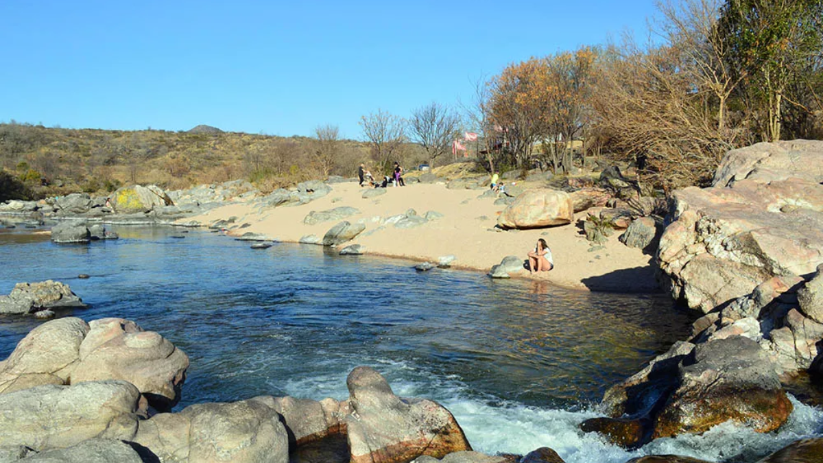 Escapada a una maravillosa reserva natural con playas únicas a orillas del río.