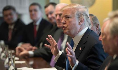 trump respalda que los maestros vayan armados a las escuelas trump respalda que los maestros vayan armados a las escuelas