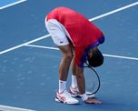 El Gobierno australiano puso un freno a la participación de Novak Djokovic en el Australian Open al no estar vacunado contra el covid. El Gobierno australiano puso un freno a la participación de Novak Djokovic en el Australian Open al no estar vacunado contra el covid.