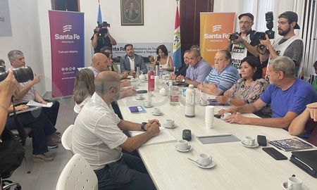 El encuentro de la paritaria docente se pospuso para el miércoles a las 17 horas. El encuentro de la paritaria docente se pospuso para el miércoles a las 17 horas.
