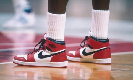 Las míticas zapatillas de Michael Jordan fueron subastadas en u $ s1.47 millones Las míticas zapatillas de Michael Jordan fueron subastadas en u $ s1.47 millones