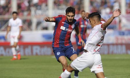 El Gasómetro vio dos equipos muy tranquilos a la hora de disputar la pelota. El Gasómetro vio dos equipos muy tranquilos a la hora de disputar la pelota.