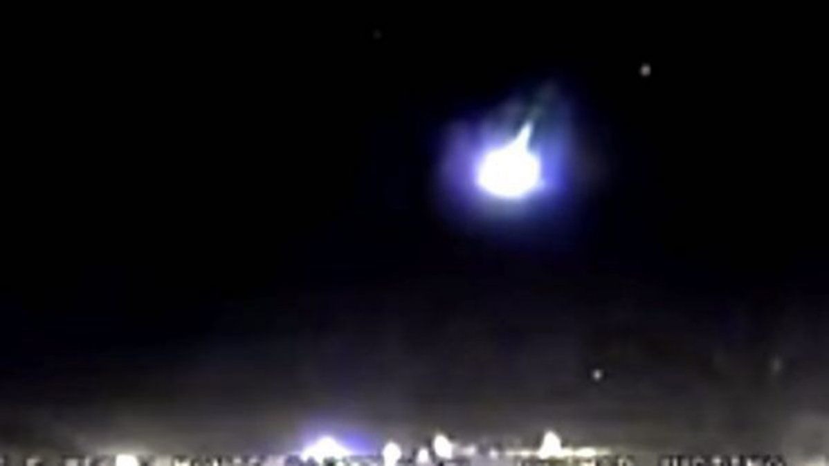 El meteoro se aproximó desde la constelación de Ofiuco y pasó por el cielo de Río Grande Do Sul