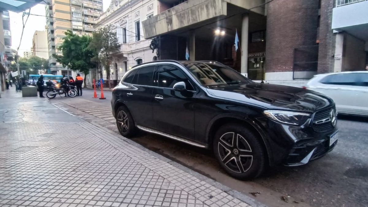 La camioneta de Fran Kudelka en la comisaría. La camioneta de Fran Kudelka en la comisaría.