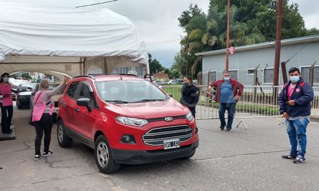 Sin inconvenientes se desarrolla de manera ágil la vacunación en la Esquina Encendida. Sin inconvenientes se desarrolla de manera ágil la vacunación en la Esquina Encendida.