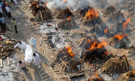 India exhibe las peores imágenes de la pandemia. India exhibe las peores imágenes de la pandemia.