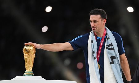 Lionel Scaloni manifestó su felicidad por la obtención del Mundial Qatar 2022 y reveló que quiere volver al país cuanto antes para celebrar con la gente.