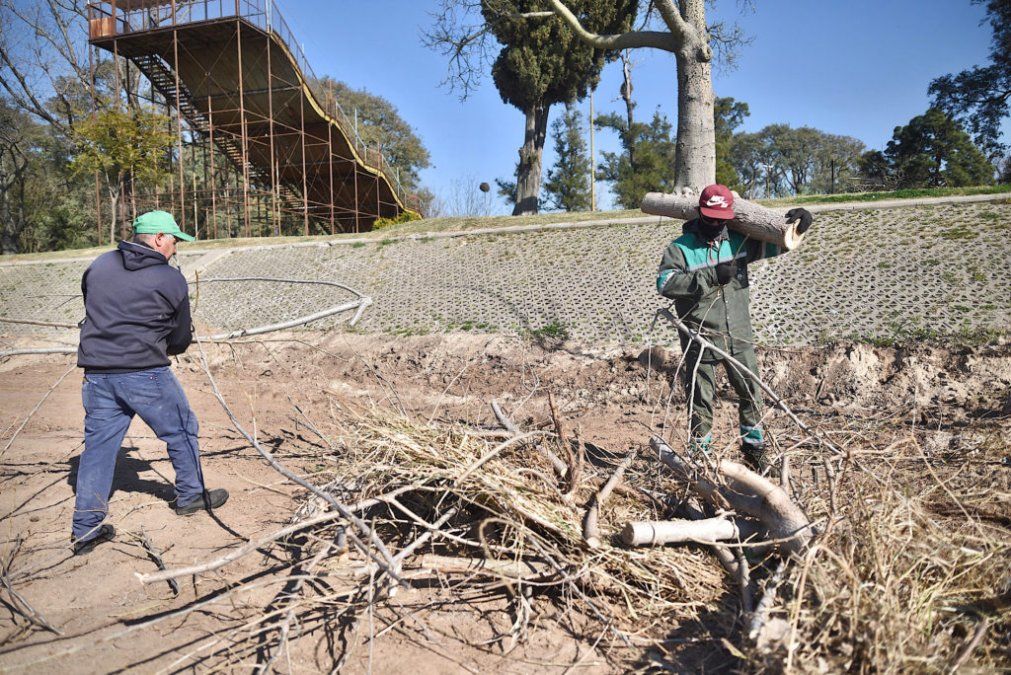 “La costanera y las playas son uno de los espacios más importantes de la ciudad por lo que la intención es ir mejorándolos año a año, para disfrutarlos”, aseguró Granato.