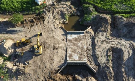 Más obras para la producción: Provincia, cerca de finalizar el reacondicionamiento de Canal Irigoyen. Más obras para la producción: Provincia, cerca de finalizar el reacondicionamiento de Canal Irigoyen.